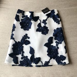 NWT Topshop 3D Floral Mesh Skirt